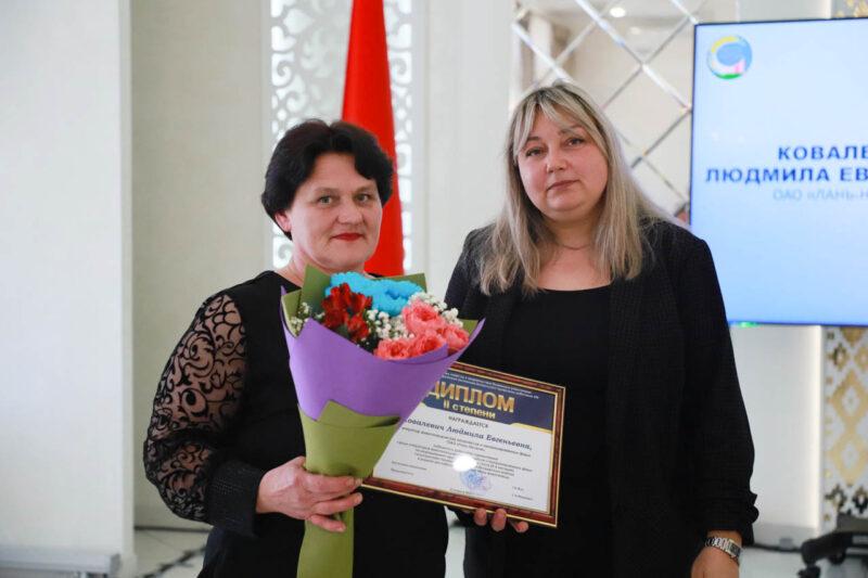 В РЦК наградили передовиков производства отрасли животноводства Несвижском района