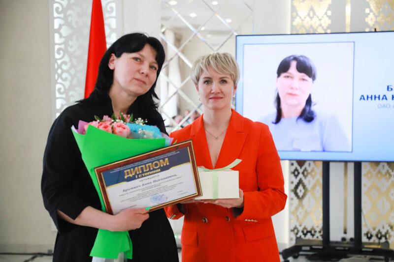 В РЦК наградили передовиков производства отрасли животноводства Несвижском района