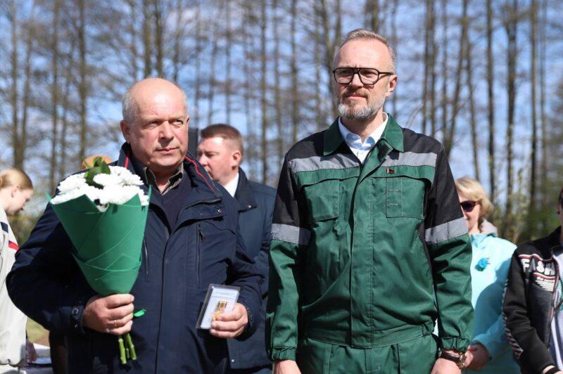 В Несвиже состоялась торжественная церемония открытия общественного пространства «Женщины ЖКХ — вместе»