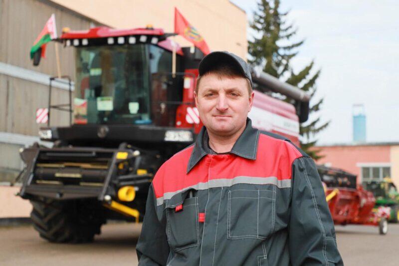 Новые комбайны ОАО «Гомсельмаш» прибыли в несвижские хозяйства к Празднику труда