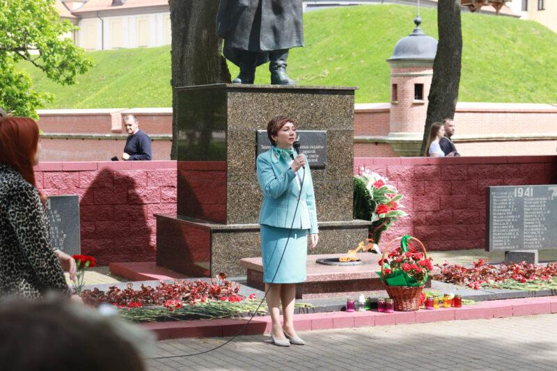 Мероприятие, посвящённое Дню пионерской дружбы, прошло у братской могилы в Несвижском городском парке