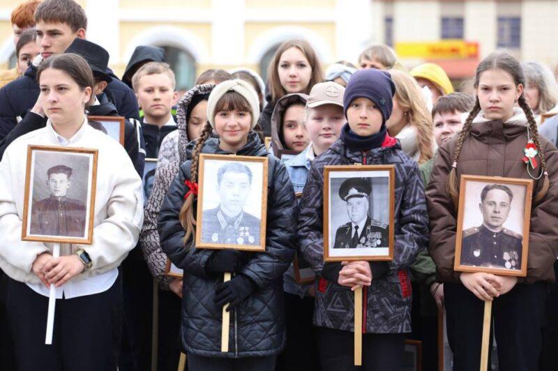 Символ несокрушимости духа: Несвиж встретил 81-ю годовщину Великой Победы