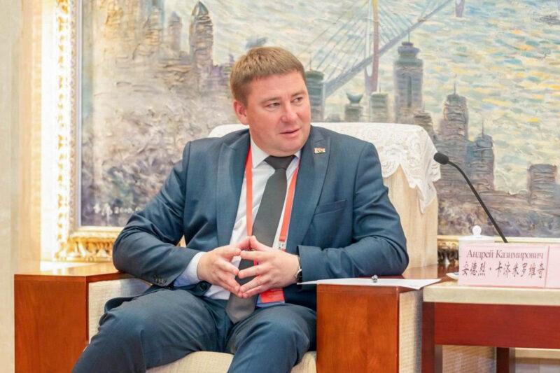 Несвижский район и район Юйчжун китайского города Чунцина подписали меморандум о дружбе и сотрудничестве