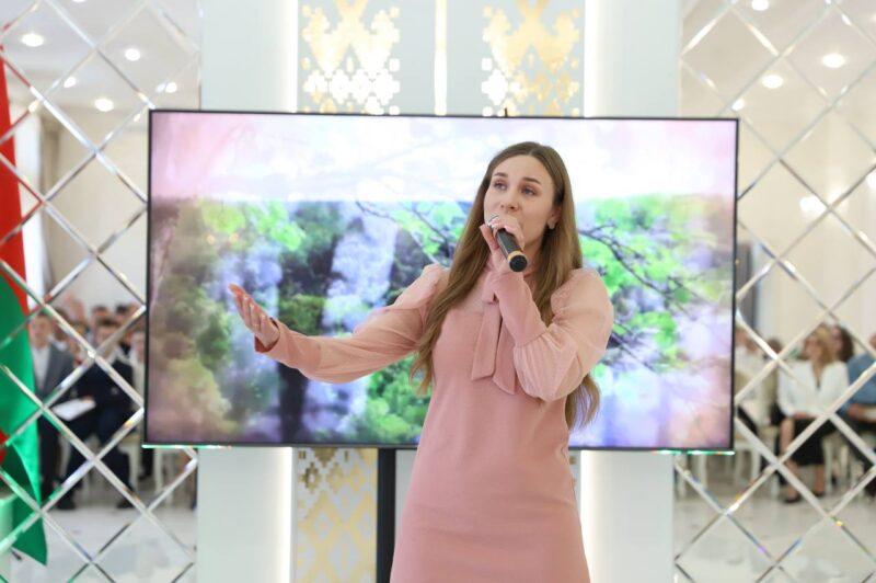 Талант, помноженный на труд: в Несвиже состоялась торжественная церемония чествования лучших учащихся района