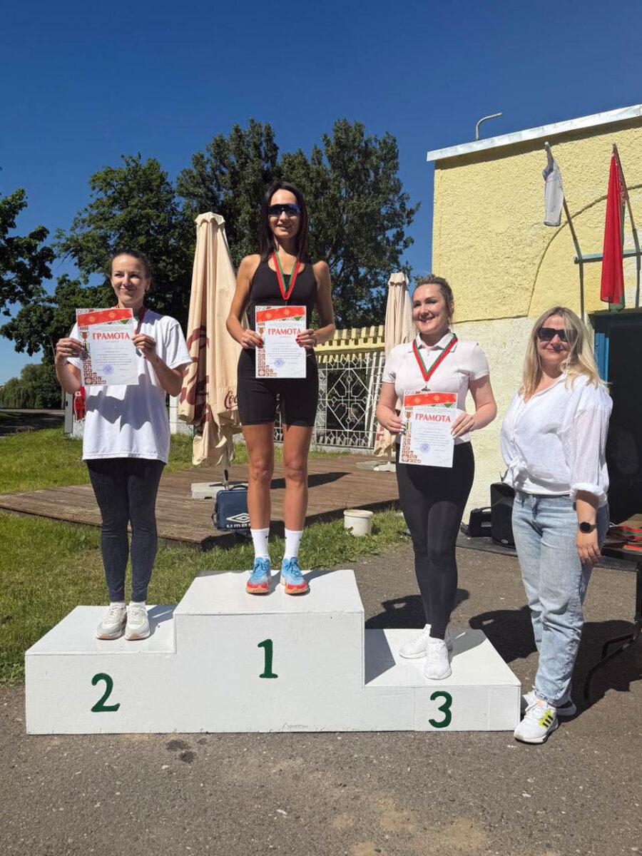 Навстречу здоровью и победам: состоялся чемпионат Несвижского района по легкоатлетическому кроссу