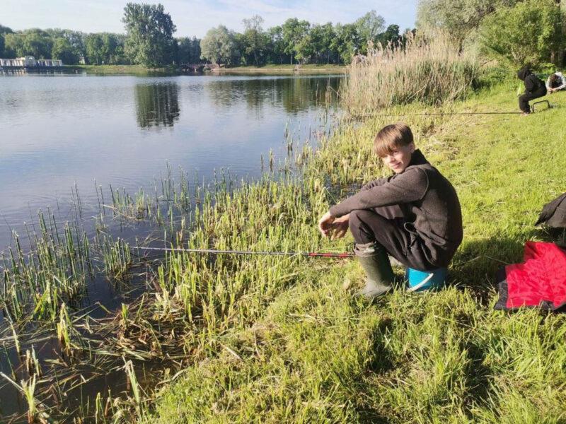 Конкурс среди учащихся школ «Клёвая рыбалка» прошёл в Несвижском парке