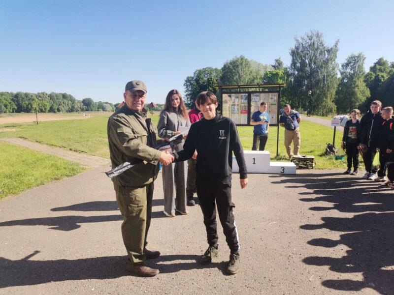 Конкурс среди учащихся школ «Клёвая рыбалка» прошёл в Несвижском парке