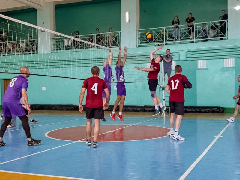 Жаркие волейбольные баталии: на Несвижчине прошел чемпионат района по волейболу