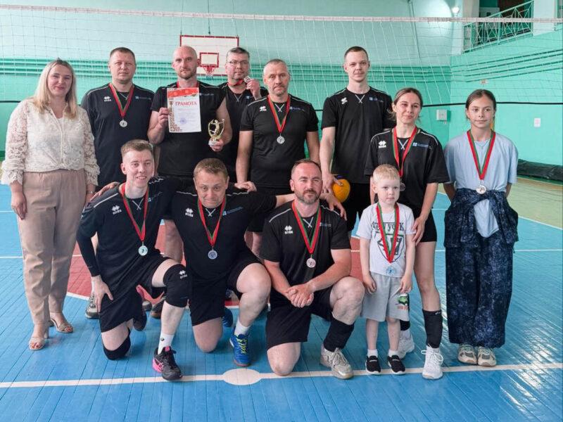 Жаркие волейбольные баталии: на Несвижчине прошел чемпионат района по волейболу