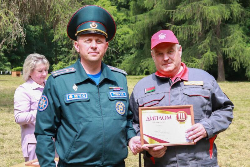 В Несвижском парке состоялись районные соревнования санитарных формирований гражданской обороны