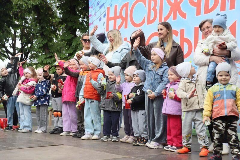 В Несвиже прошёл праздник «Маршрут построен: счастливое детство»