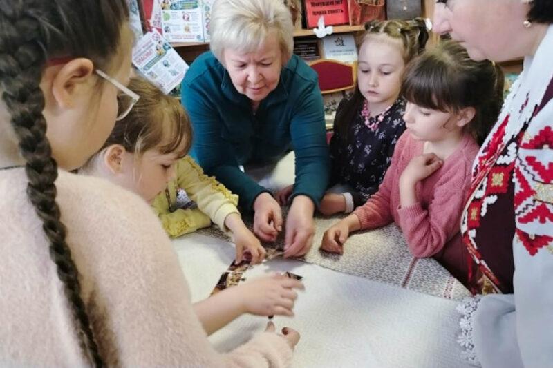 Спадчына продкаў у гульнях і быце: праект сельскіх бібліятэк