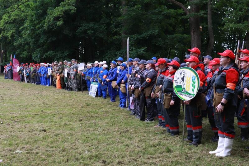 В Несвижском парке состоялись районные соревнования санитарных формирований гражданской обороны