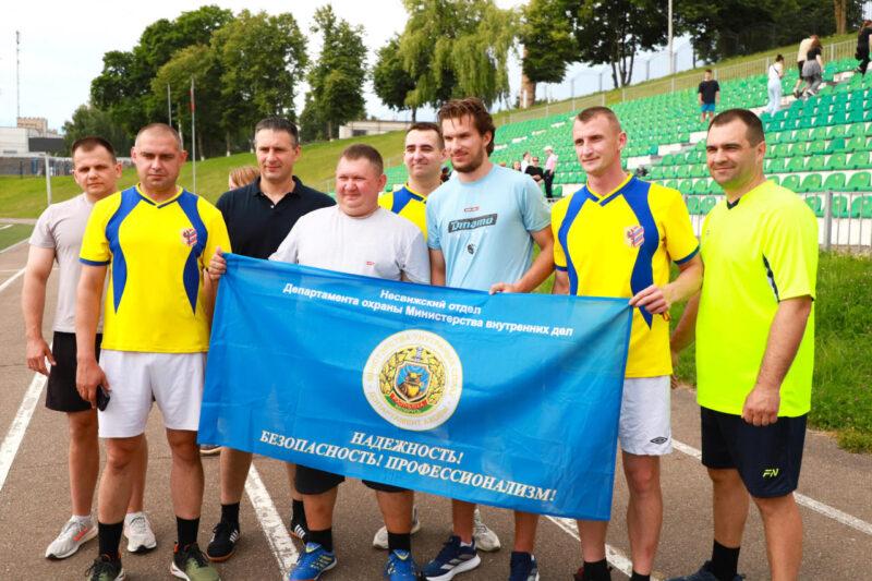 Утро с чемпионом! «Народная зарядка» для всех желающих прошла в Несвиже