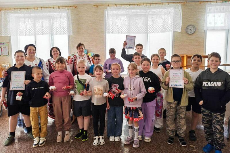 Спадчына продкаў у гульнях і быце: праект сельскіх бібліятэк