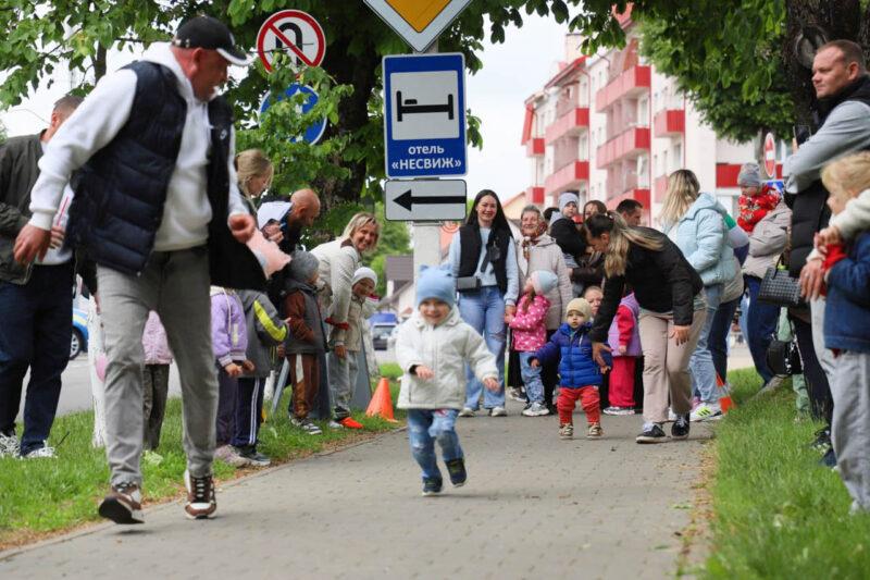 В Несвиже прошёл праздник «Маршрут построен: счастливое детство»