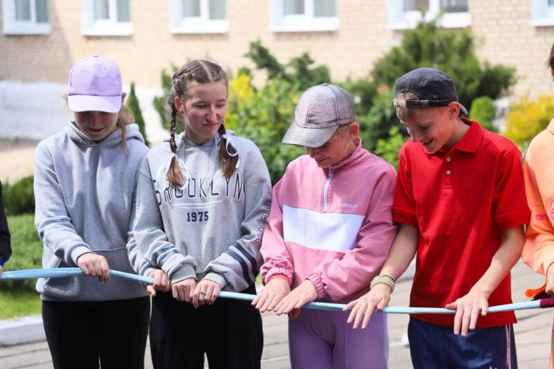 Солнце, подарки и аквагрим! В Городейской школе-интернате ярко отметили День защиты детей