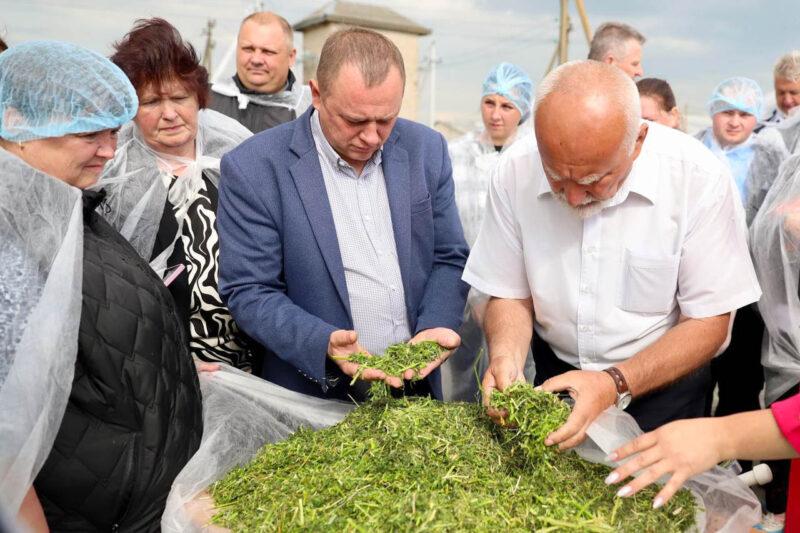 На базе ОАО «Сейловичи» Несвижского района состоялся выездной семинар для аграриев