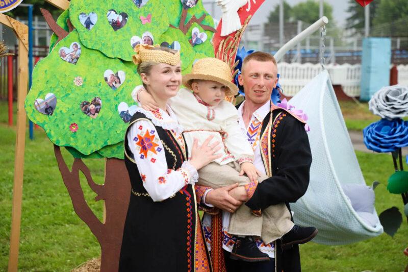 В Снове прошёл районный этап республиканского семейного сельскохозяйственного проекта «Властелин села»