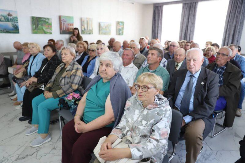 В рамках Единого дня информирования состоялась встреча с ветеранским активом Несвижчины
