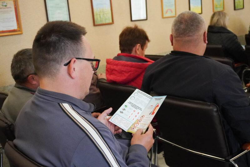 Заместитель начальника Несвижского РОЧС провел встречу с трудовым коллективом