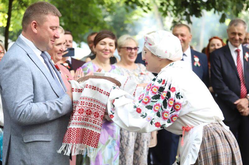 В Несвижском парке прошел V районный фестиваль гостеприимства «Гасціннасць па-радзівілаўску»