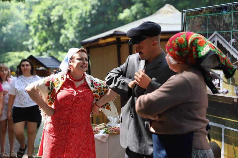 В Несвижском парке прошел V районный фестиваль гостеприимства «Гасціннасць па-радзівілаўску»