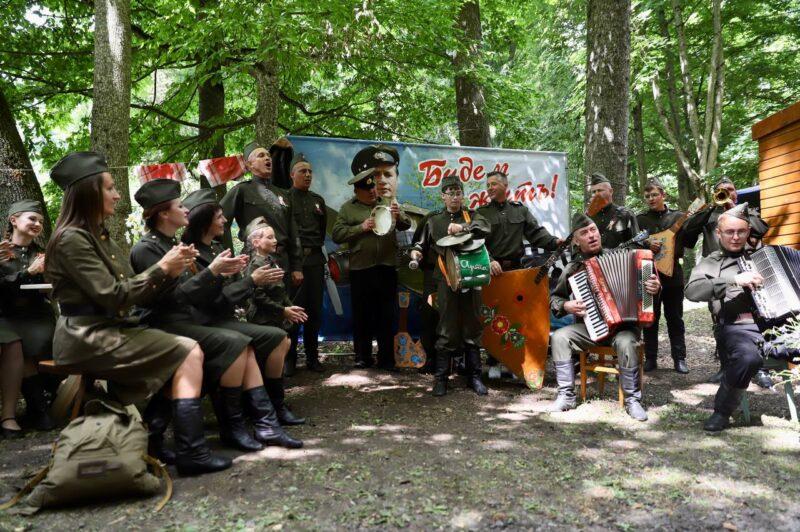 В Несвижском парке прошел V районный фестиваль гостеприимства «Гасціннасць па-радзівілаўску»