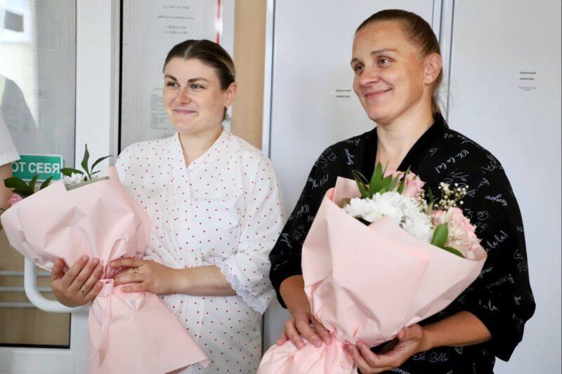 Счастливые мамы Несвижчины: поздравления принимали мамы, чьи дети появились на свет в преддверии Дня Независимости