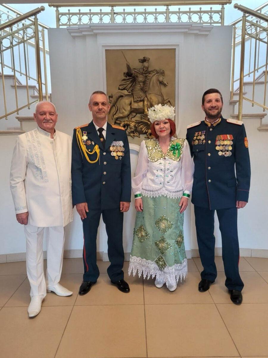 (без названия)