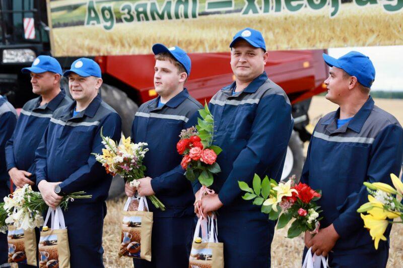 Традыцыйны абрад «Зажынкі» даў афіцыйны старт уборачнай кампаніі ў Нясвіжскім раёне