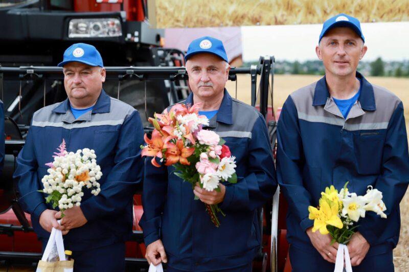 Традыцыйны абрад «Зажынкі» даў афіцыйны старт уборачнай кампаніі ў Нясвіжскім раёне