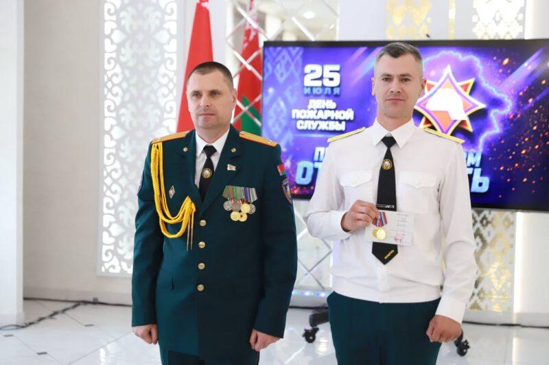 Профессия на рубеже огня: в Несвиже прошло торжественное мероприятие, посвящённое Дню пожарной службы