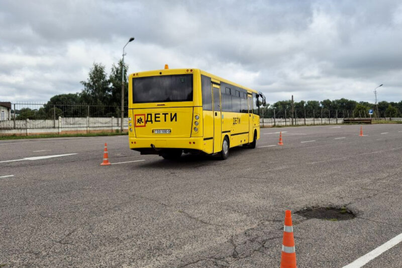 Лучшим водителем школьного автобуса признан Михаил Сушкевич
