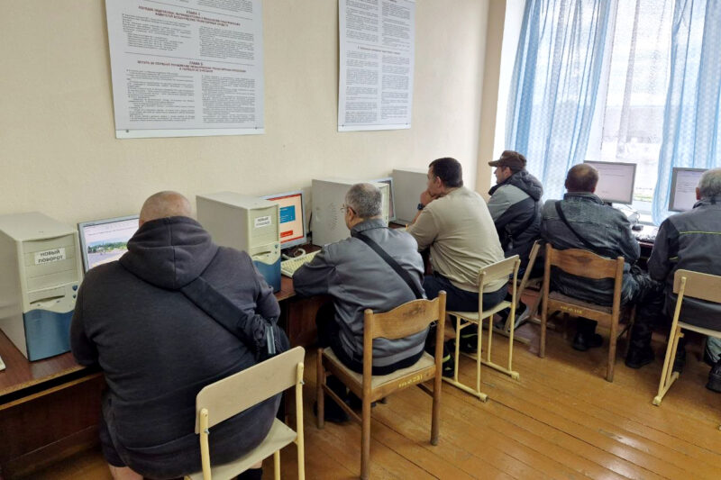 Лучшим водителем школьного автобуса признан Михаил Сушкевич