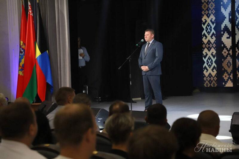 В Несвиже торжественно отметили День строителя