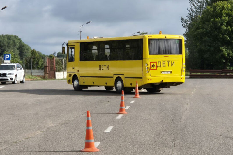 Лучшим водителем школьного автобуса признан Михаил Сушкевич