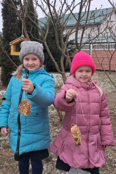 «Земляне» из СШ №3 г. Несвижа спасают пернатых и учат этому других